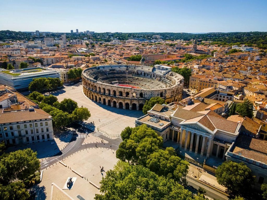 Nîmes